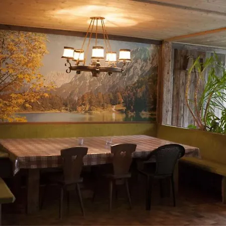Schnarf Apartment
